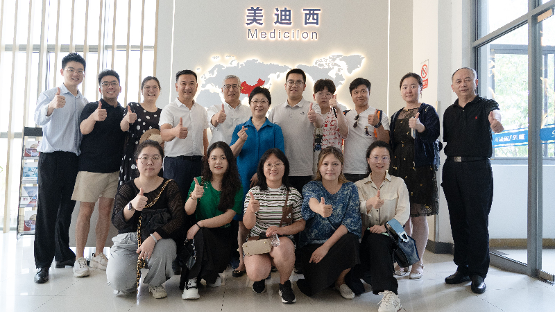 上海市欧美同学会邀请荷兰博士团参访AG真人国际，共探创新发展路径